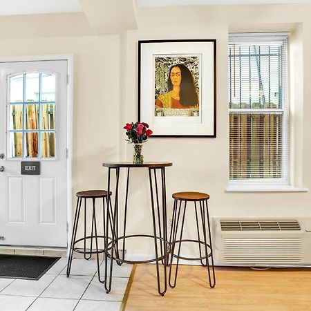 Rittenhouse Studio Apartment With Patio By Act Philadelphia Dış mekan fotoğraf
