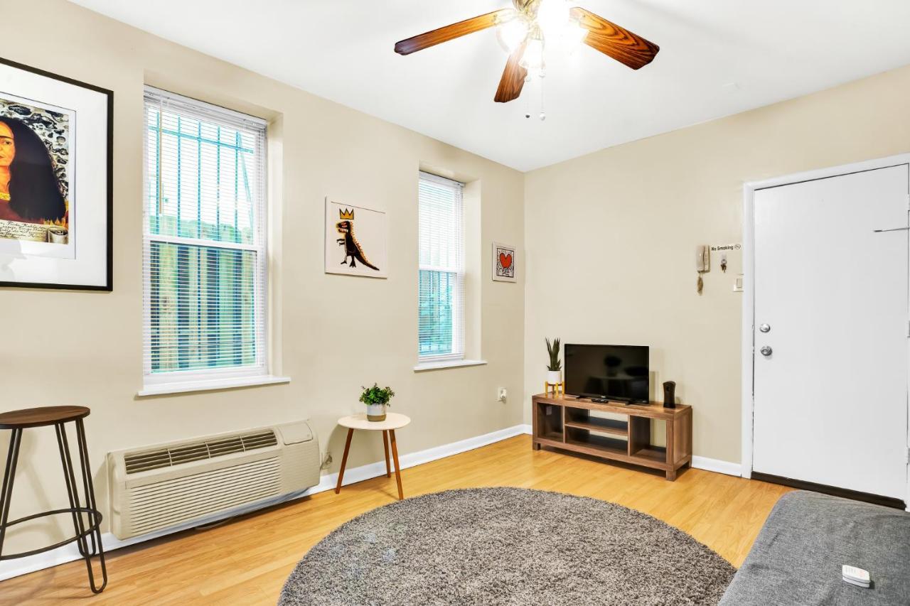 Rittenhouse Studio Apartment With Patio By Act Philadelphia Dış mekan fotoğraf